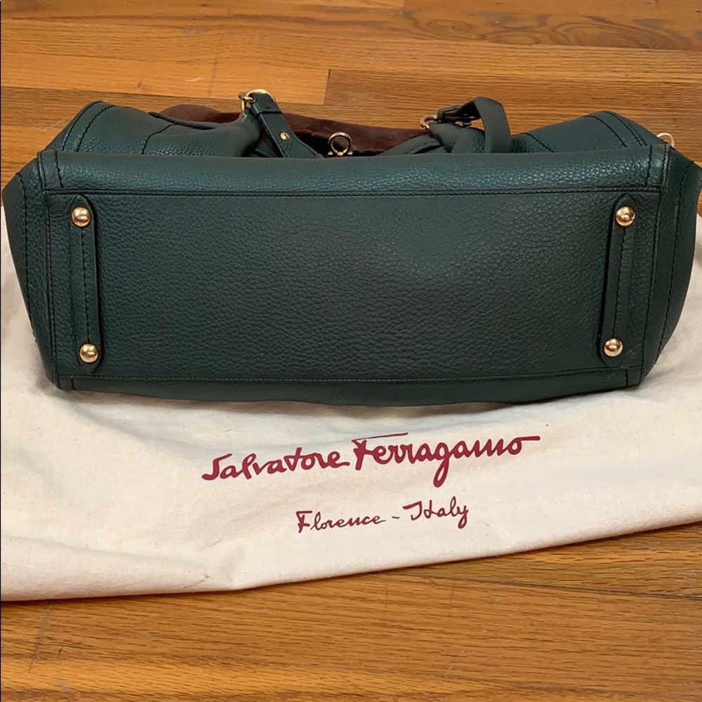 Salvatore Ferragamo handbag - Picture 3 of 15